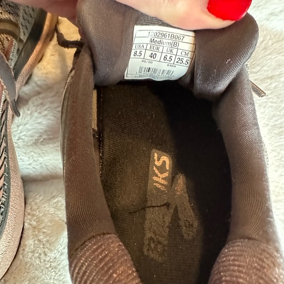 Brooks- Adrenaline GTS XX - Picture 4 of 5